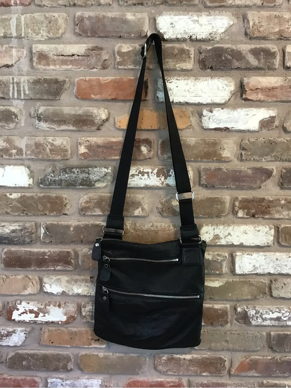 MARGOT Women's Black Leather Crossbody Bag with Dual Zip Pockets